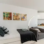 Maites Estudio 100 De La Playa