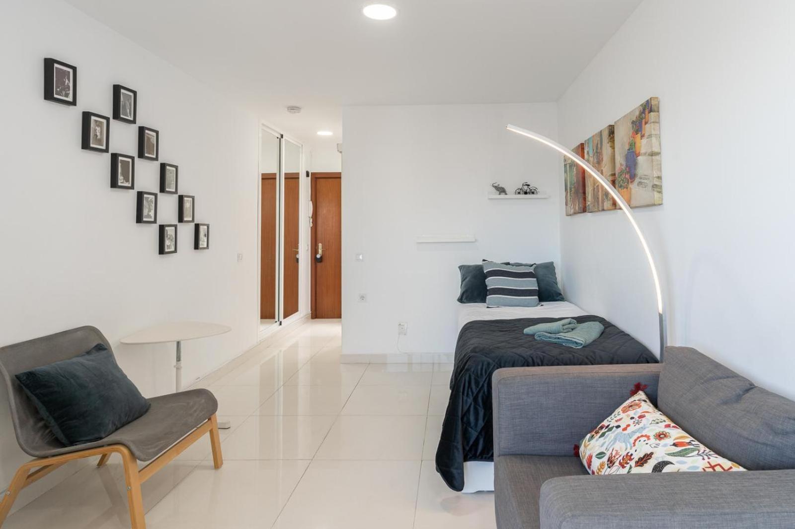 Maites Estudio 100 De La Playa Appartement Benalmádena